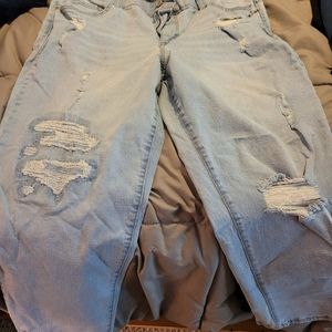 Terra & Sky distressed boyfriend jeans